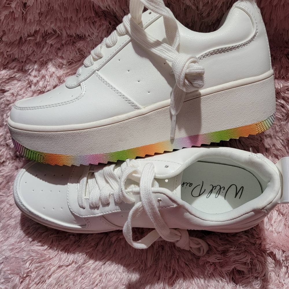 New Wild Pair Pastel Rainbow Bottom Sneakers 8.5